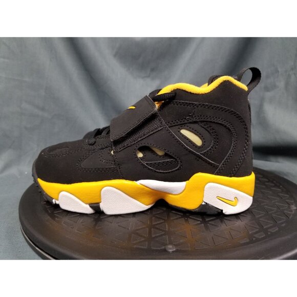 Nike Diamond Turf 2 (PS) Sneakers Black Yellow Size 12c NEW in BOX! - Picture 5 of 11